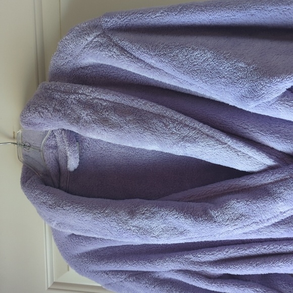 L.L. Bean Robe - Picture 4 of 6